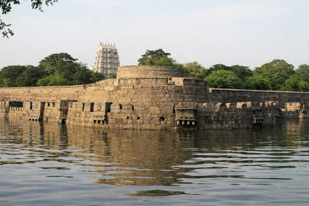 20260108_2157_Image Generation_remix_01kef6xjkzftftgwnyrwrbdkhv chennai to vellore car rental